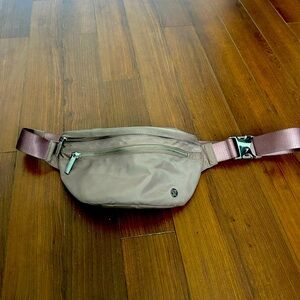 Lululemon belt bag
